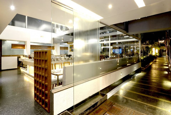 Restaurant at Magnum Opus