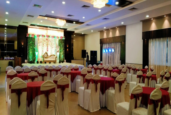 Banquet Hall of Hotel Bird Valley in Pimple Saudagar, Pune - Photos