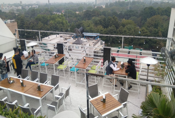 Molecule Terrace at Molecule Air Bar Gurgaon