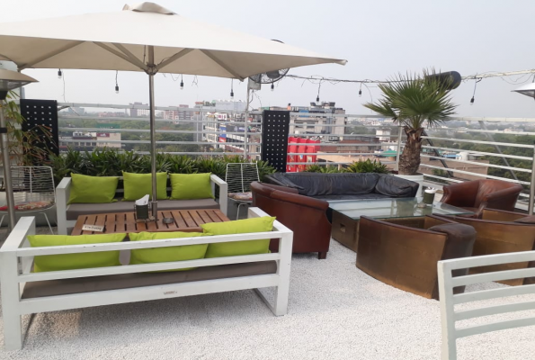 Molecule Terrace at Molecule Air Bar Gurgaon