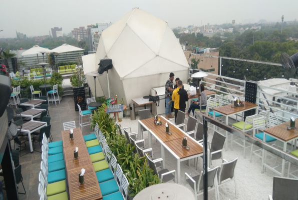 Molecule Terrace at Molecule Air Bar Gurgaon