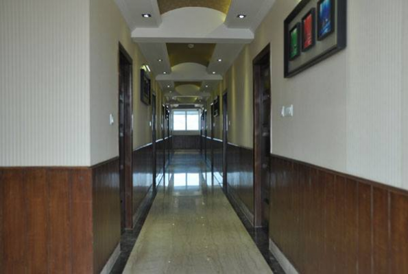 Hall 1 at Hotel Kenil Star