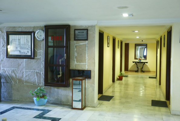 Hall 2 at Hotel Aketa