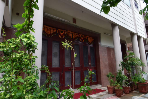 Hall at Janpath Guest House