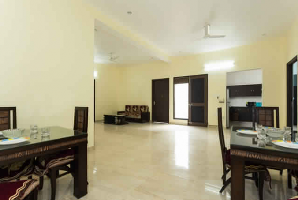 Hall at Comfort Stay