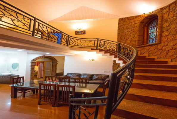 Hall at Redstone Villa And Suites