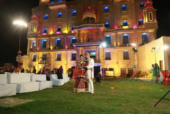 Lawn at Hotel Kailash Presidency