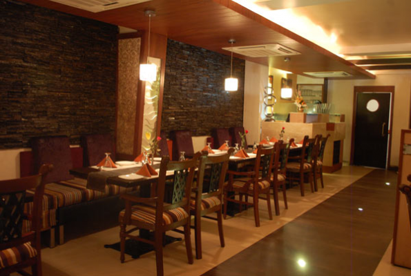 Restaurant at Hotel Ranjits Lakeview