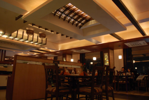 Restaurant at Hotel Ranjits Lakeview