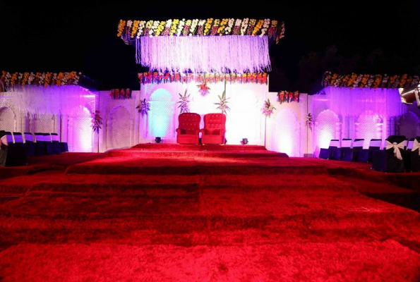 Poolside at Skyland Marriage Garden