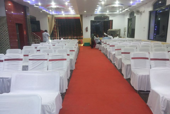 Lawn at Ni Ac Banquet Hall