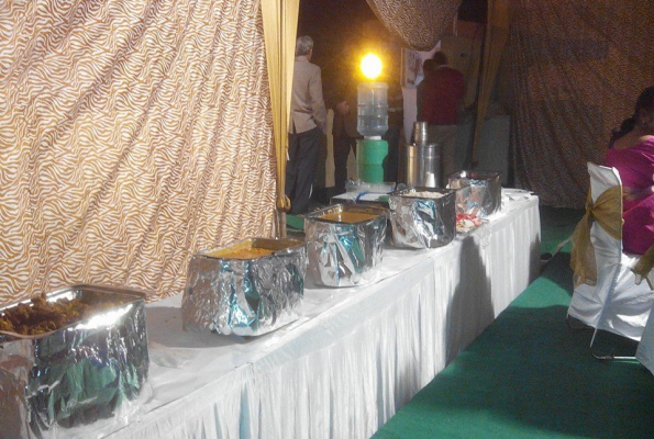 Dee Lounge Bar And Multicuisine Restaurant 4