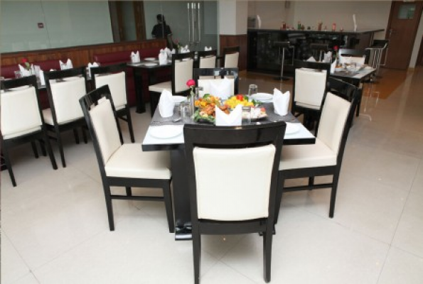 Restaurant at Hotel Ramhan Place