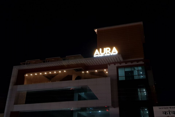 Restaurant at Aura Kitchen And Spirits