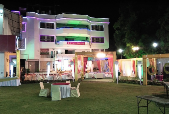 Lawn at Shree Gujarati Samaj