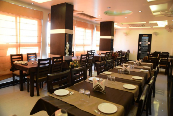 Restaurant at Hotel Divine Destination