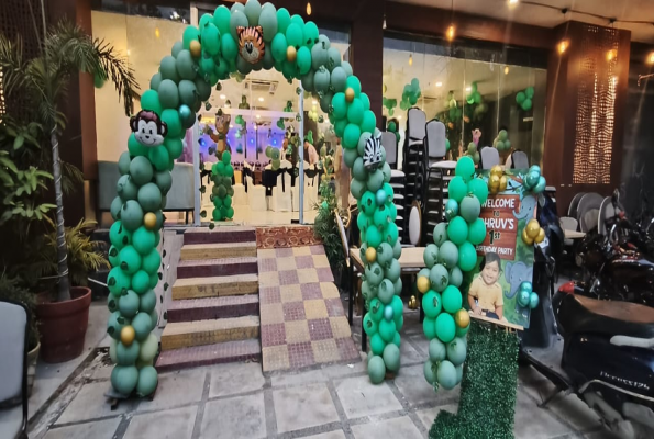 Golden Leaf Banquets