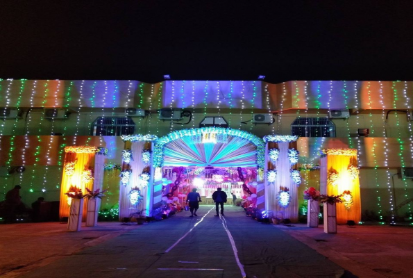 Lawn at Rajmahal Marriage Garden