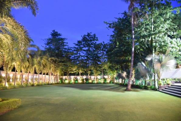 Lawn at Kl 7 Hotel And Banquets