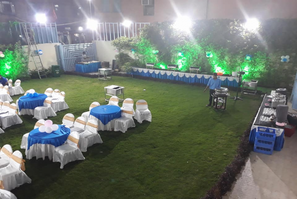 Blossom Lawn at Hotel Celebration