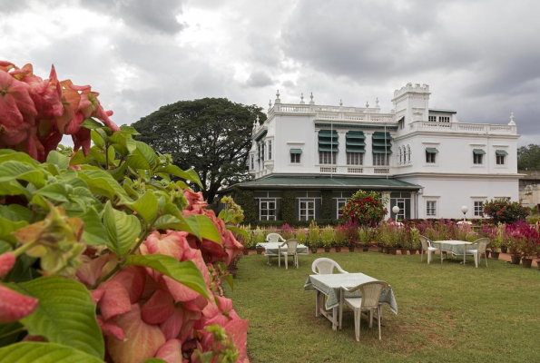 Lawn at The Green Hotel