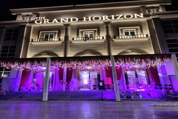 The Grand Horizon Banquet