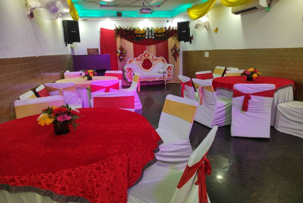 Banquets & Party Hall at Royal Comfort Castle
