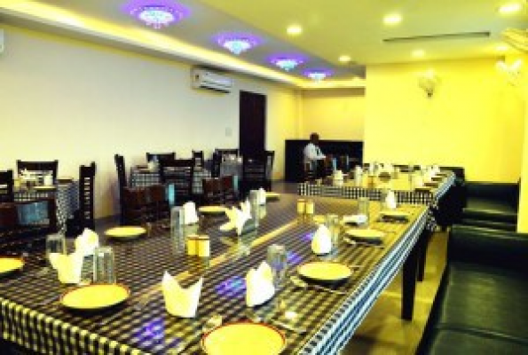 Khushboo Restaurant at Hotel The Great Ananda