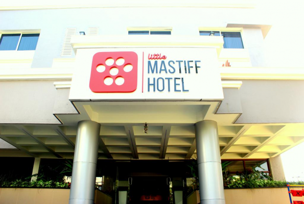 Hall at Mastiff Hotel