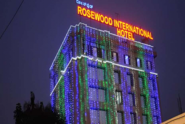 Hall at Rosewood International Hotel