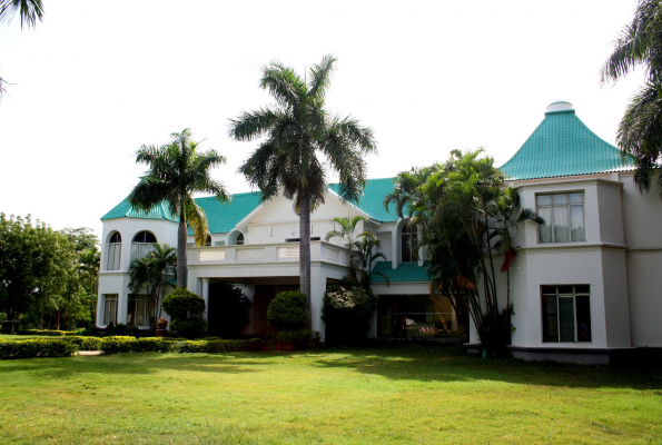 Lawn at Pavani Resorts