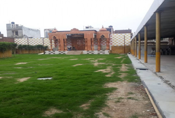 Lawn at Rajwada Farm House