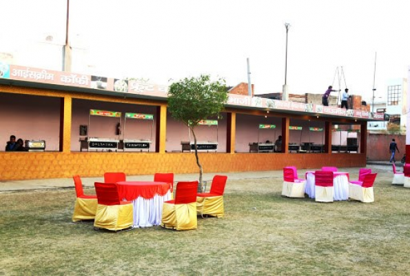 Lawn and Banquet at Sagar Farm House