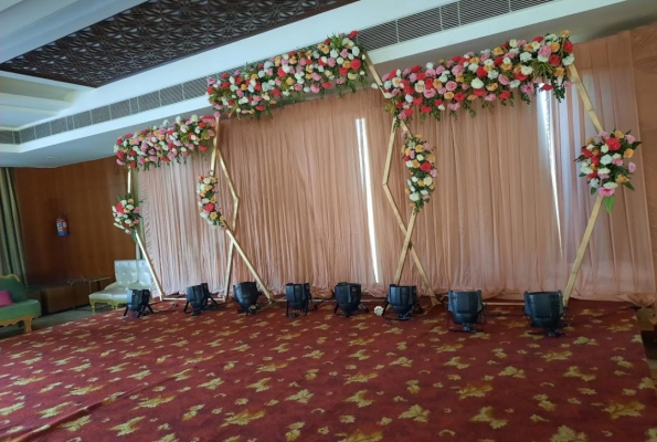 Hall 1 at Doab Vilas