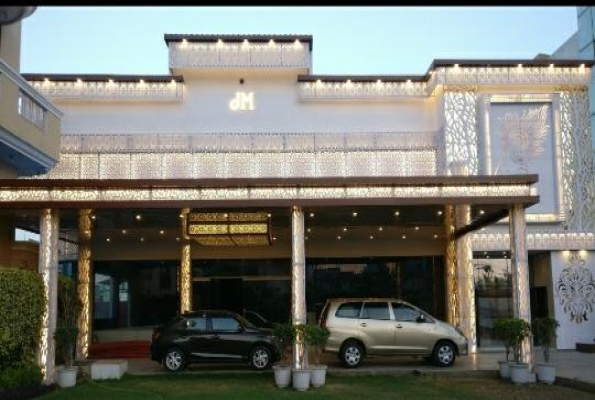 Lawn at Jagdish Mandap