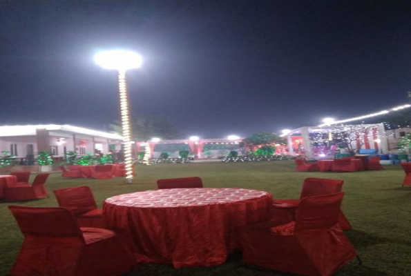 Lawn at Rajeshwari Farms