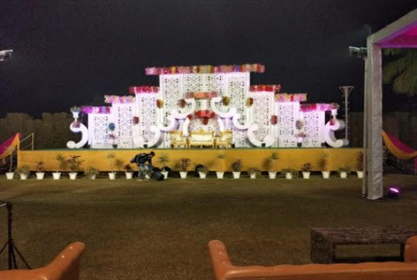 Lawn at The Narayan Grand