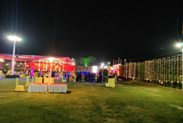 Lawn at Red Carpet Resort