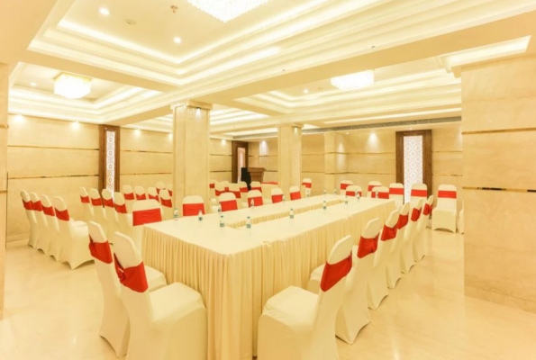 Metropolis Hotel By Maxx Value Hospitality