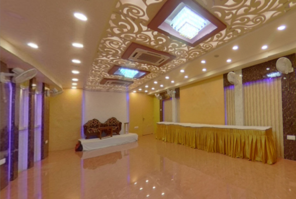 Hall at Hotel Parag Inn