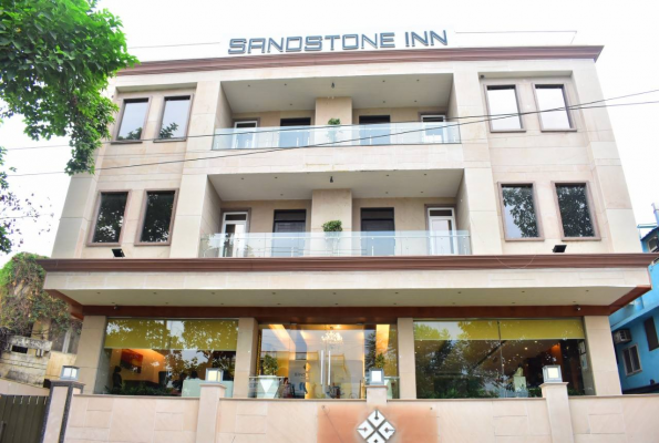 Hall1 at Hotel Sandstone Inn