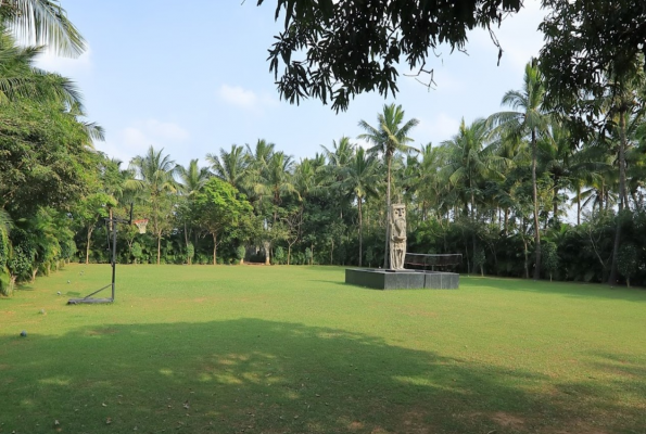 Lawn 1 at Celebrity Resort