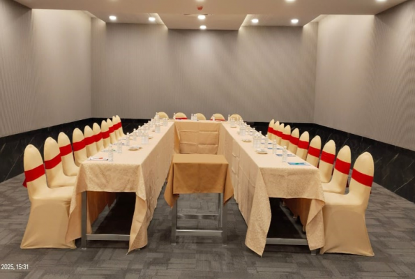 Ebony Boutique Hotel 2