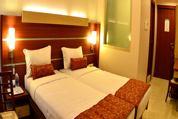 Hotel Vinamra Residency