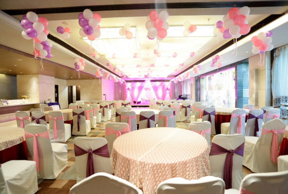 Hall at Zaika Oyster Banquet (club Aquaria)