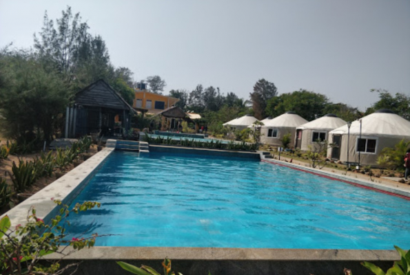 Casuarina Bay Beach Resort 1