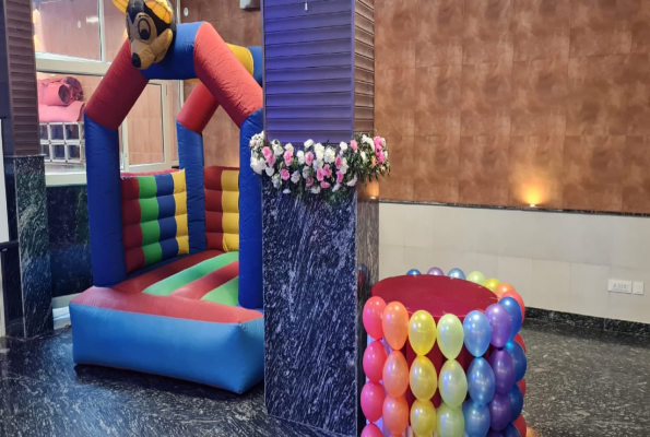 Green Earth Hotel And Banquets