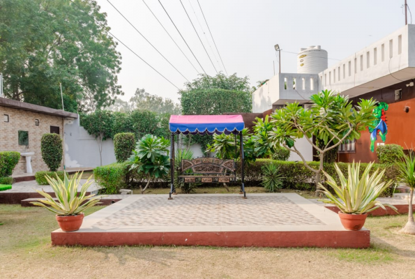 Marriage Lawn With Pool at Classy Farm