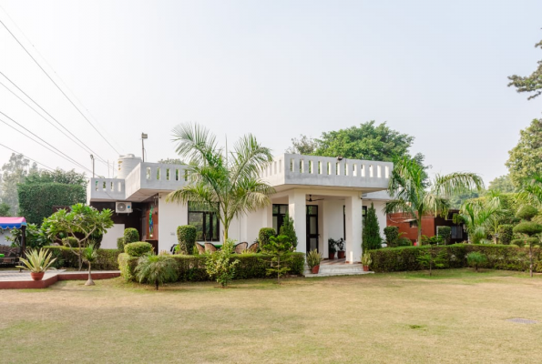 Marriage Lawn With Pool at Classy Farm