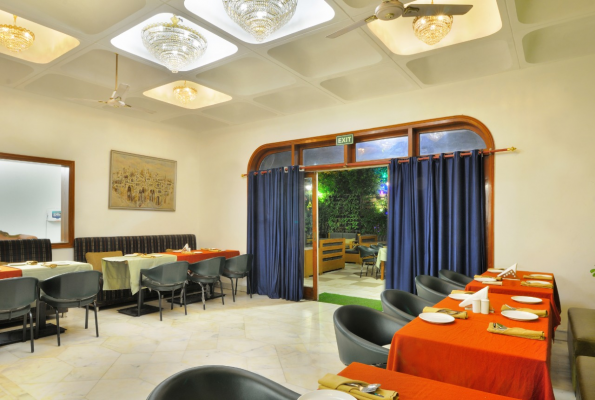 Mahaul By Yaara Hotel Ashiyana